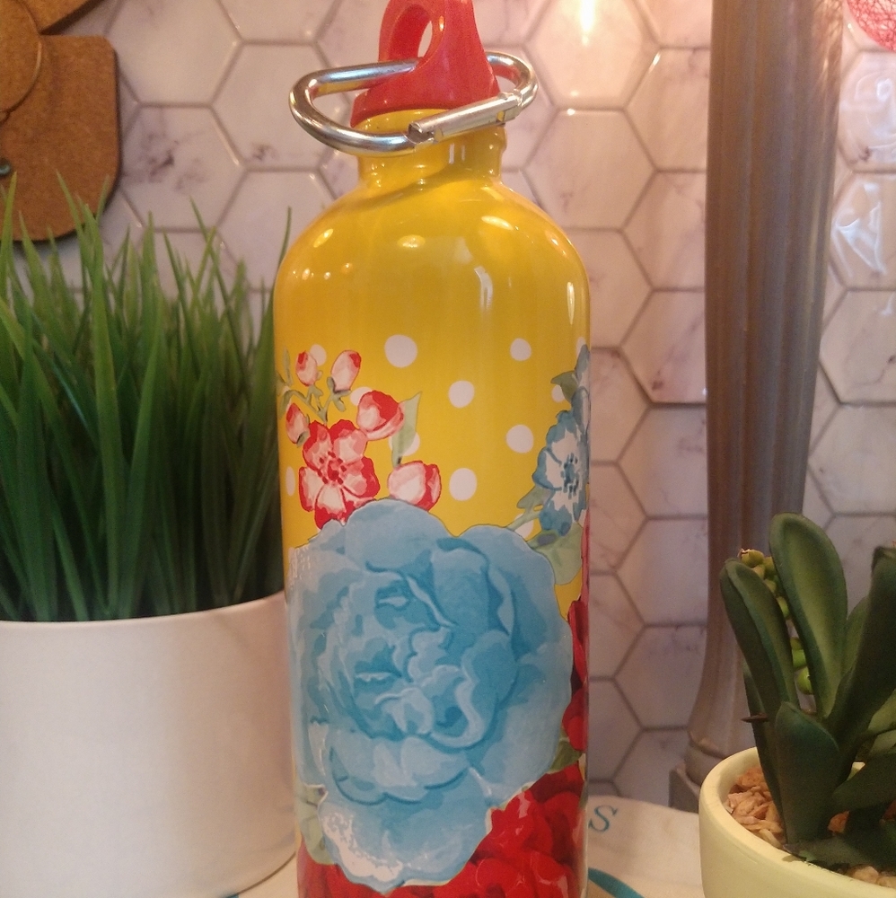 Metal water bottle